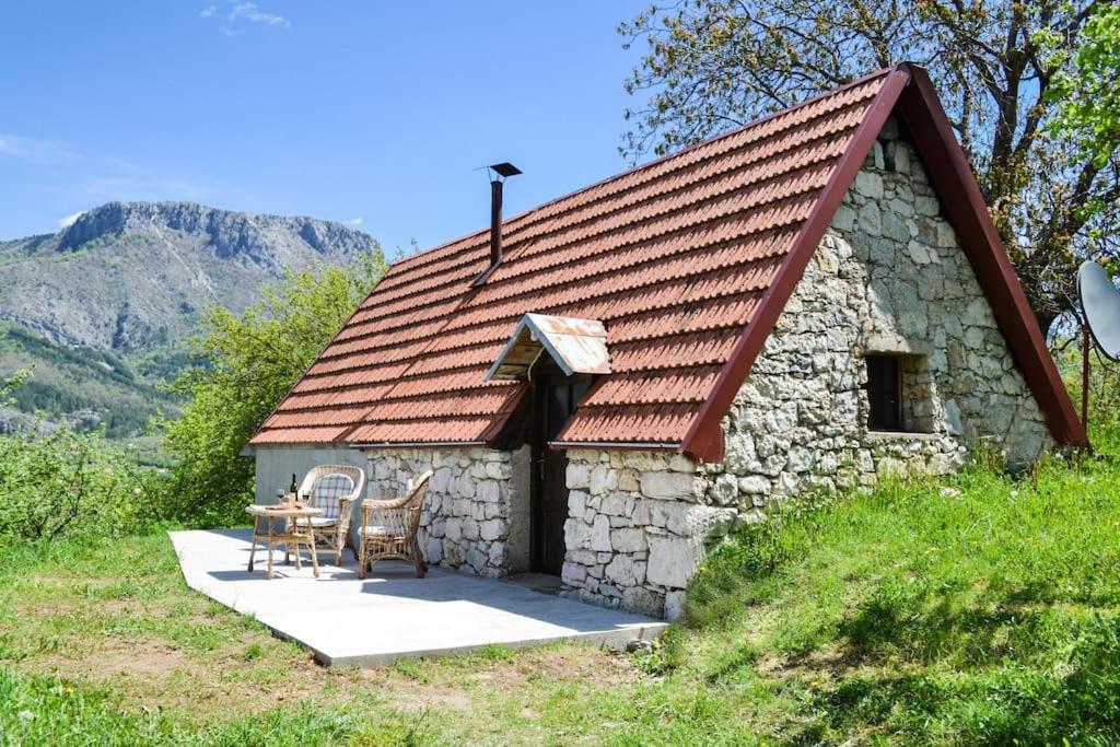 Grandma'S Hut Villa Nikšić Eksteriør billede