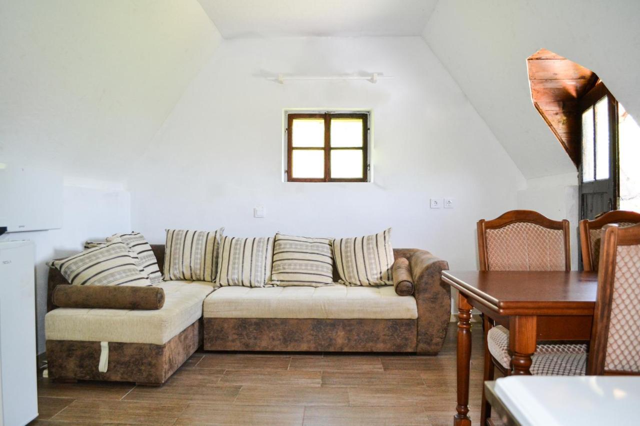 Grandma'S Hut Villa Nikšić Eksteriør billede